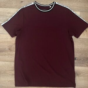 Guess Burgundy T-Shirt